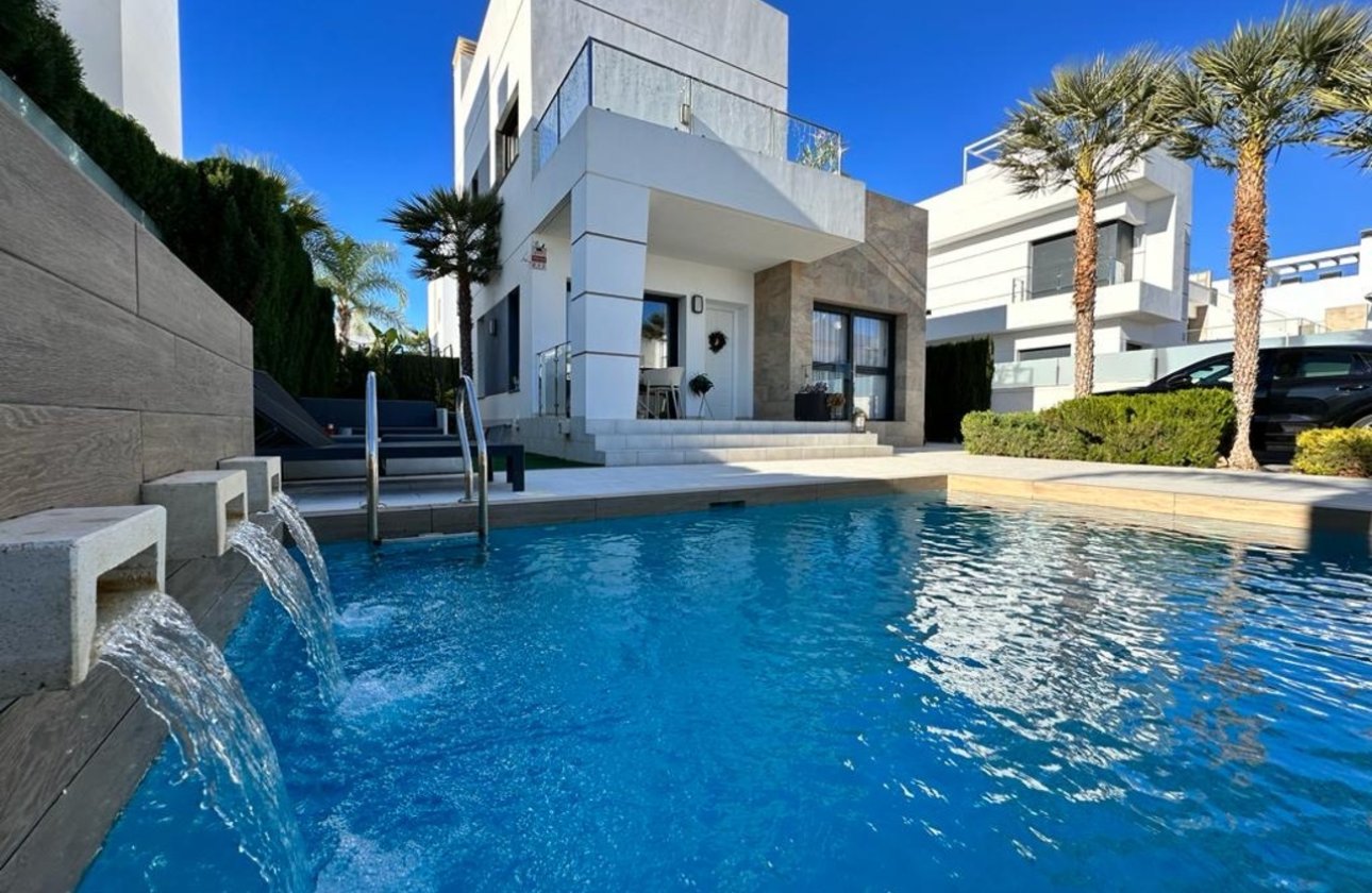 Herverkoop - Villa -
Ciudad Quesada - Costa Blanca