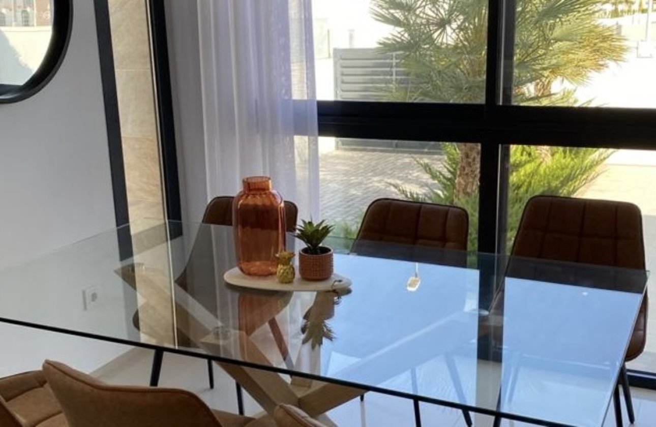 Herverkoop - Villa -
Ciudad Quesada - Costa Blanca