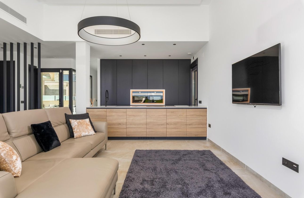 Herverkoop - Villa -
Ciudad Quesada - Costa Blanca