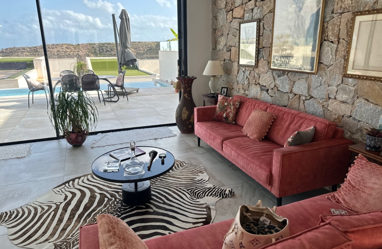 Herverkoop - Villa -
Ciudad Quesada - Costa Blanca