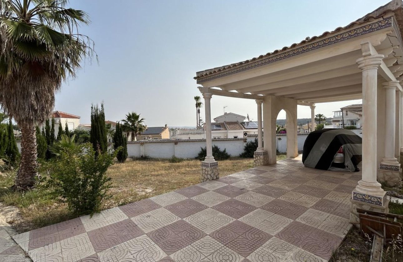 Herverkoop - Villa -
Ciudad Quesada - Costa Blanca