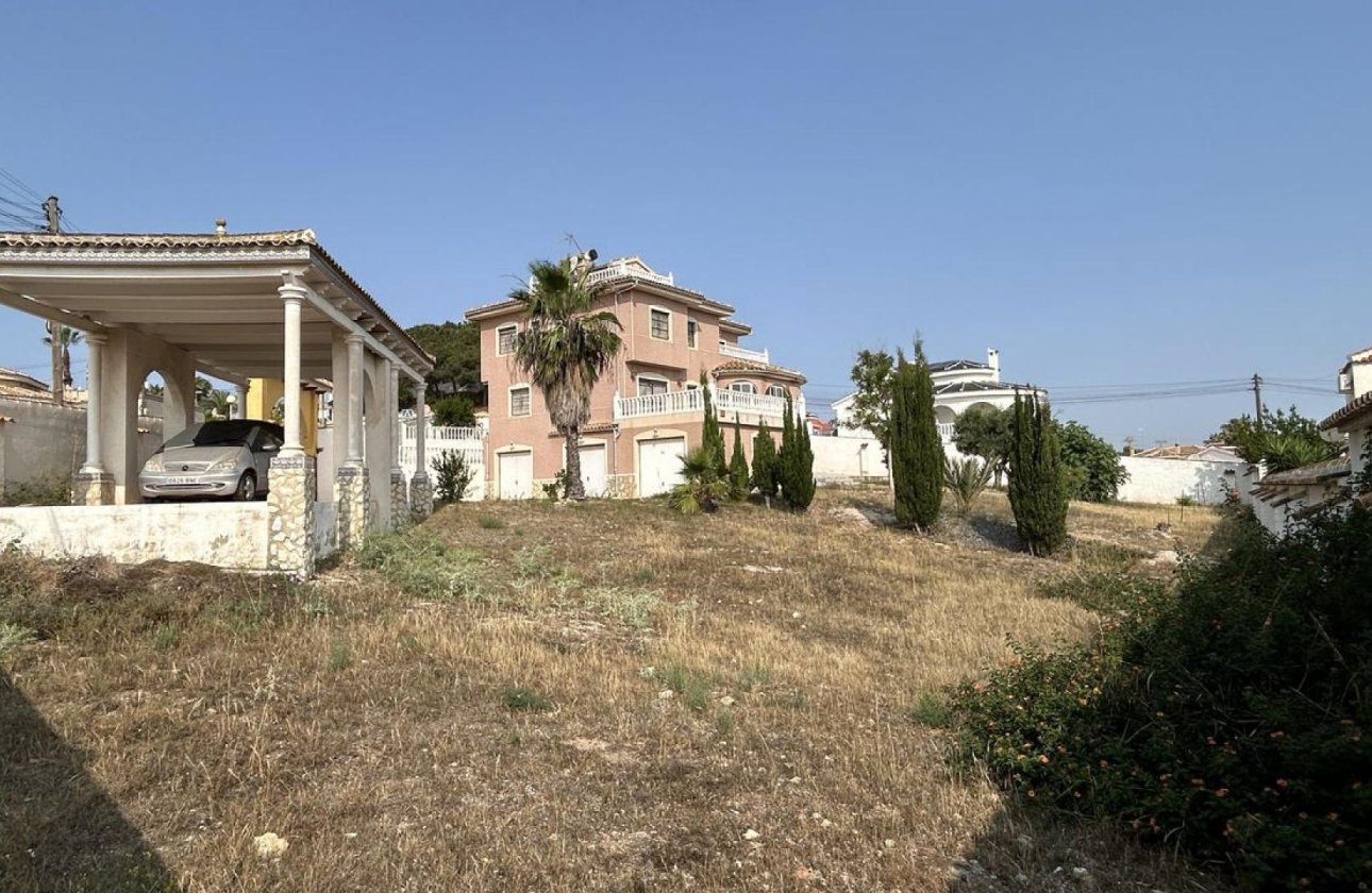 Herverkoop - Villa -
Ciudad Quesada - Costa Blanca