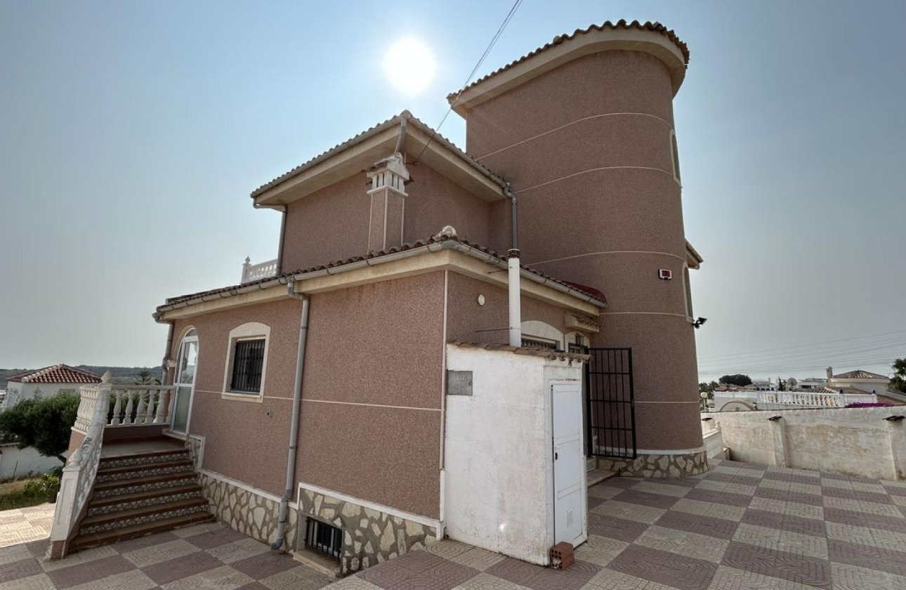 Herverkoop - Villa -
Ciudad Quesada - Costa Blanca