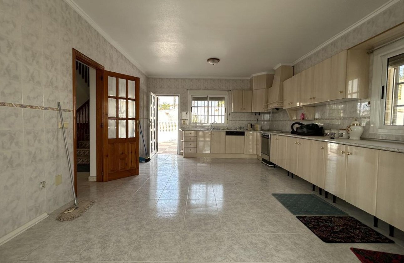 Herverkoop - Villa -
Ciudad Quesada - Costa Blanca