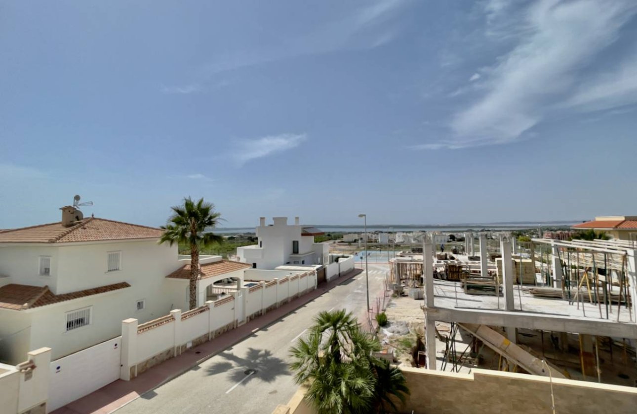 Herverkoop - Villa -
Ciudad Quesada - Costa Blanca