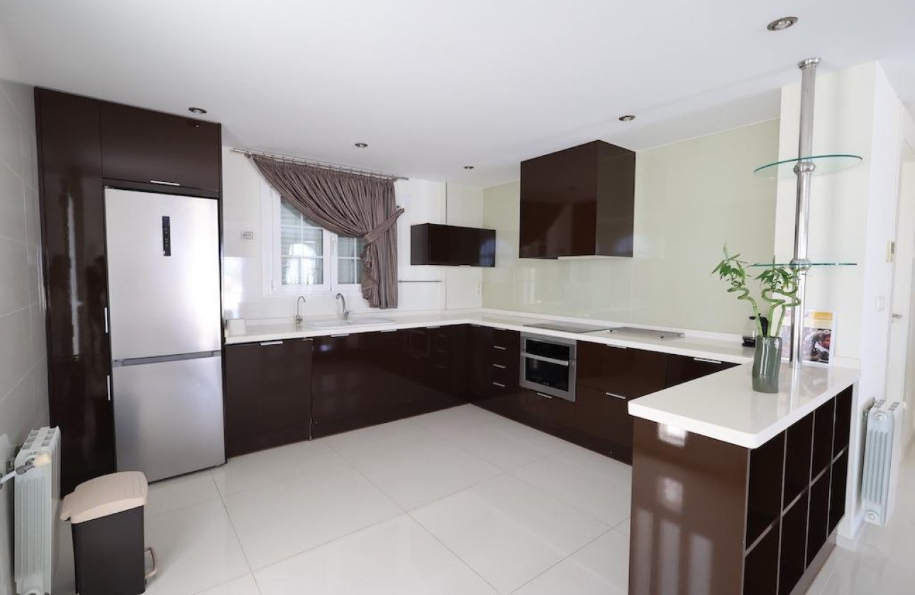 Herverkoop - Villa -
Ciudad Quesada - Costa Blanca