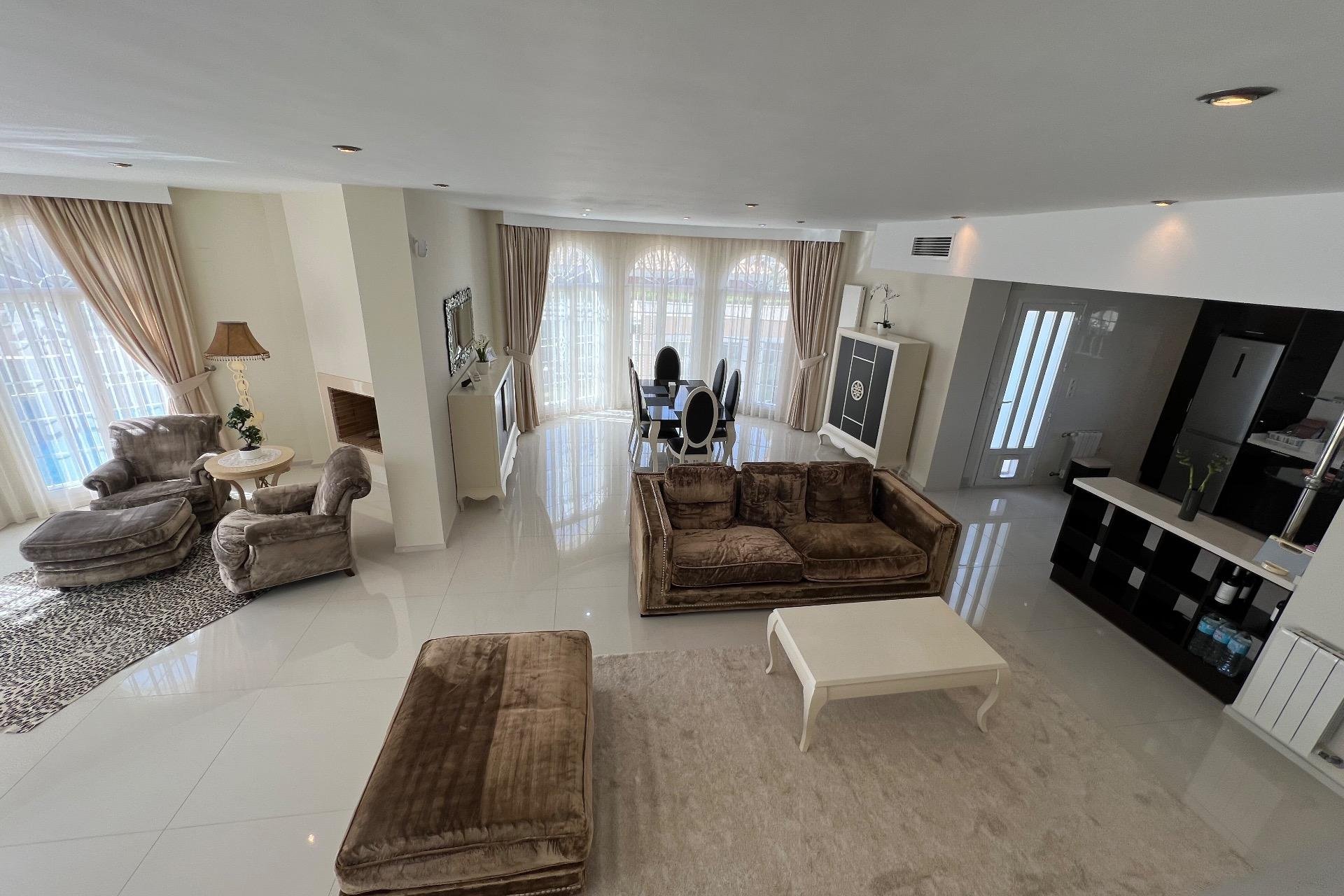 Herverkoop - Villa -
Ciudad Quesada - Costa Blanca