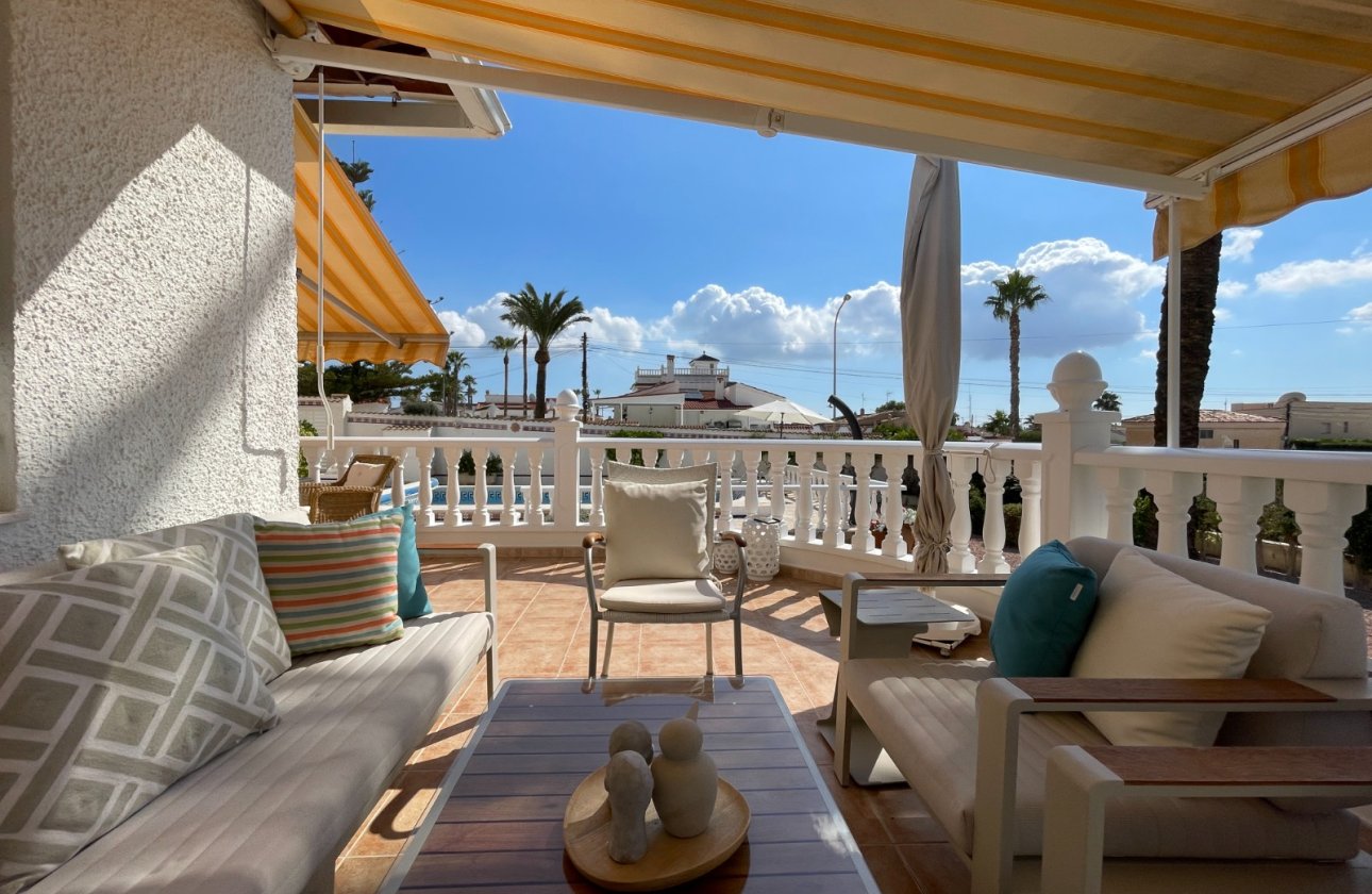 Herverkoop - Villa -
Ciudad Quesada - Costa Blanca