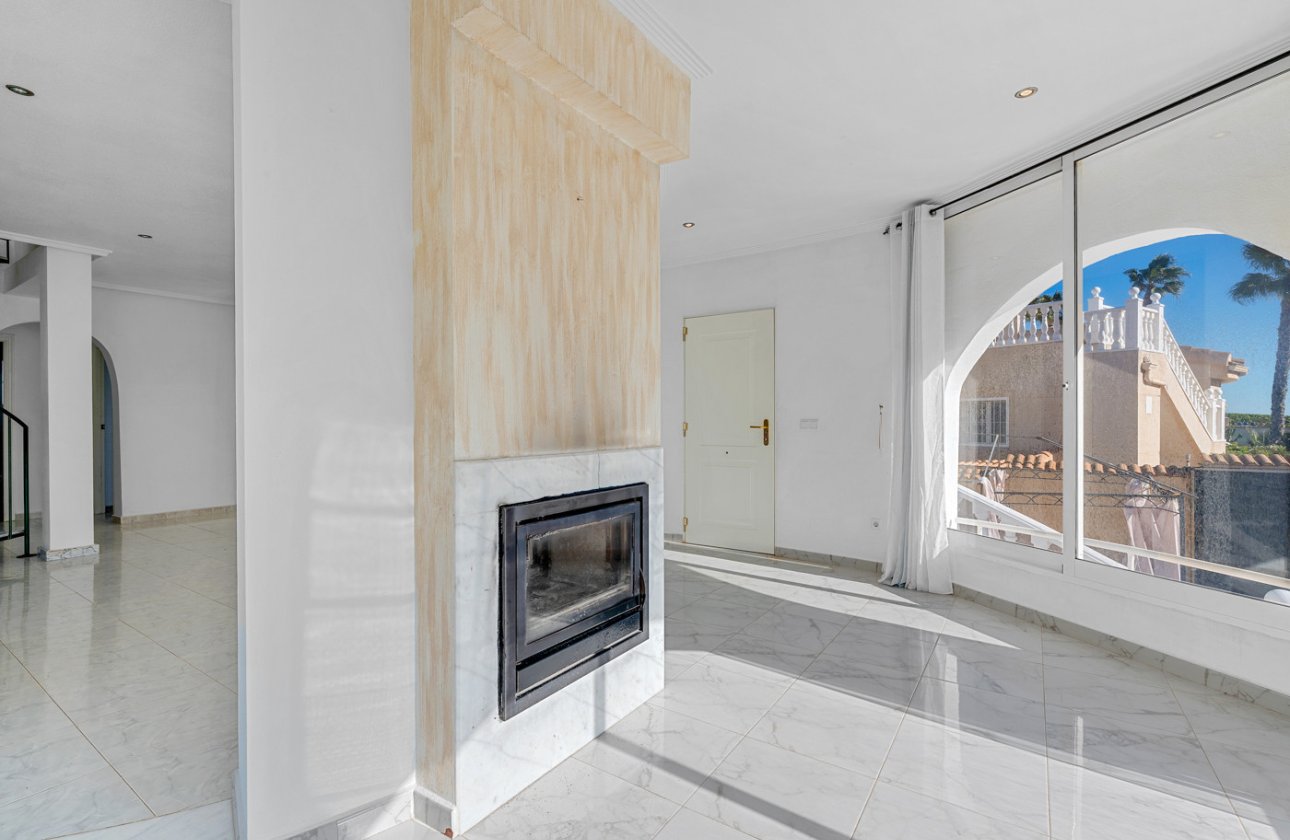 Herverkoop - Villa -
Ciudad Quesada - Costa Blanca