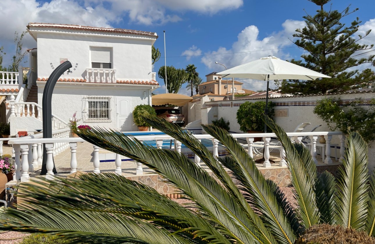 Herverkoop - Villa -
Ciudad Quesada - Costa Blanca