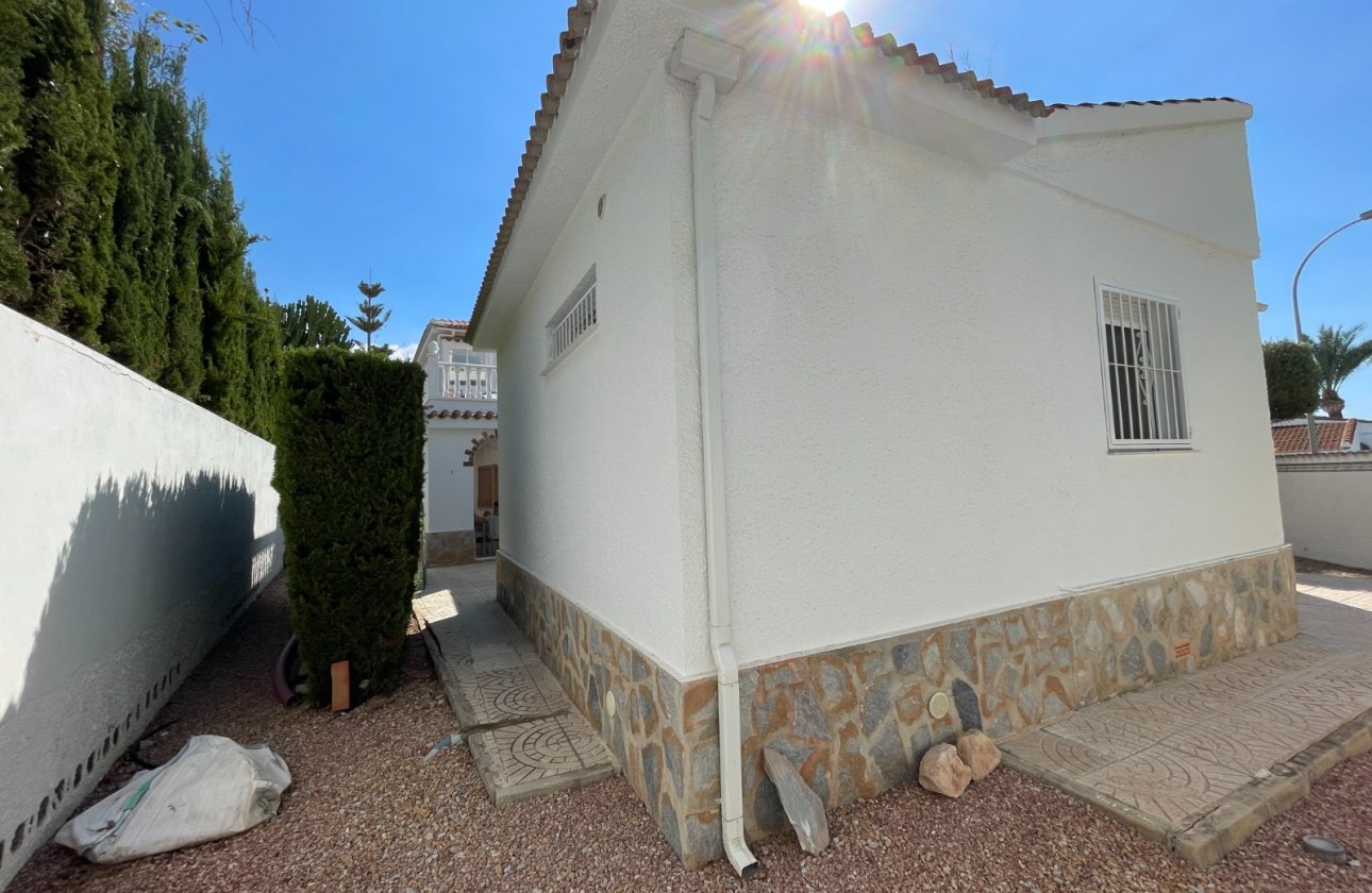 Herverkoop - Villa -
Ciudad Quesada - Costa Blanca
