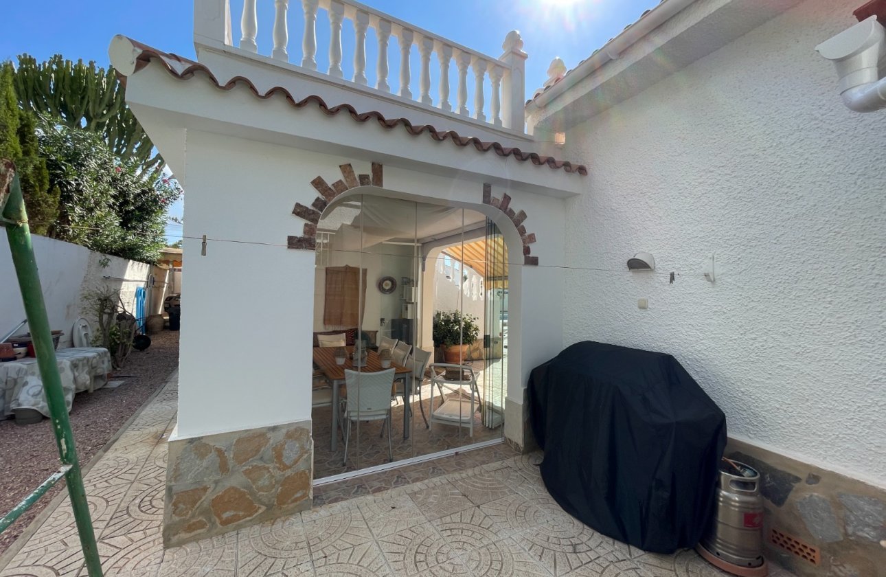 Herverkoop - Villa -
Ciudad Quesada - Costa Blanca