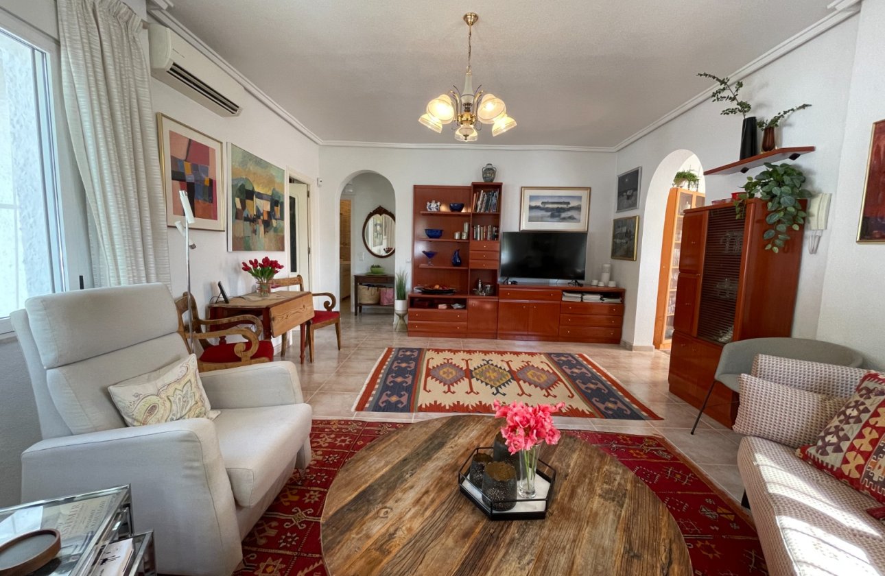 Herverkoop - Villa -
Ciudad Quesada - Costa Blanca