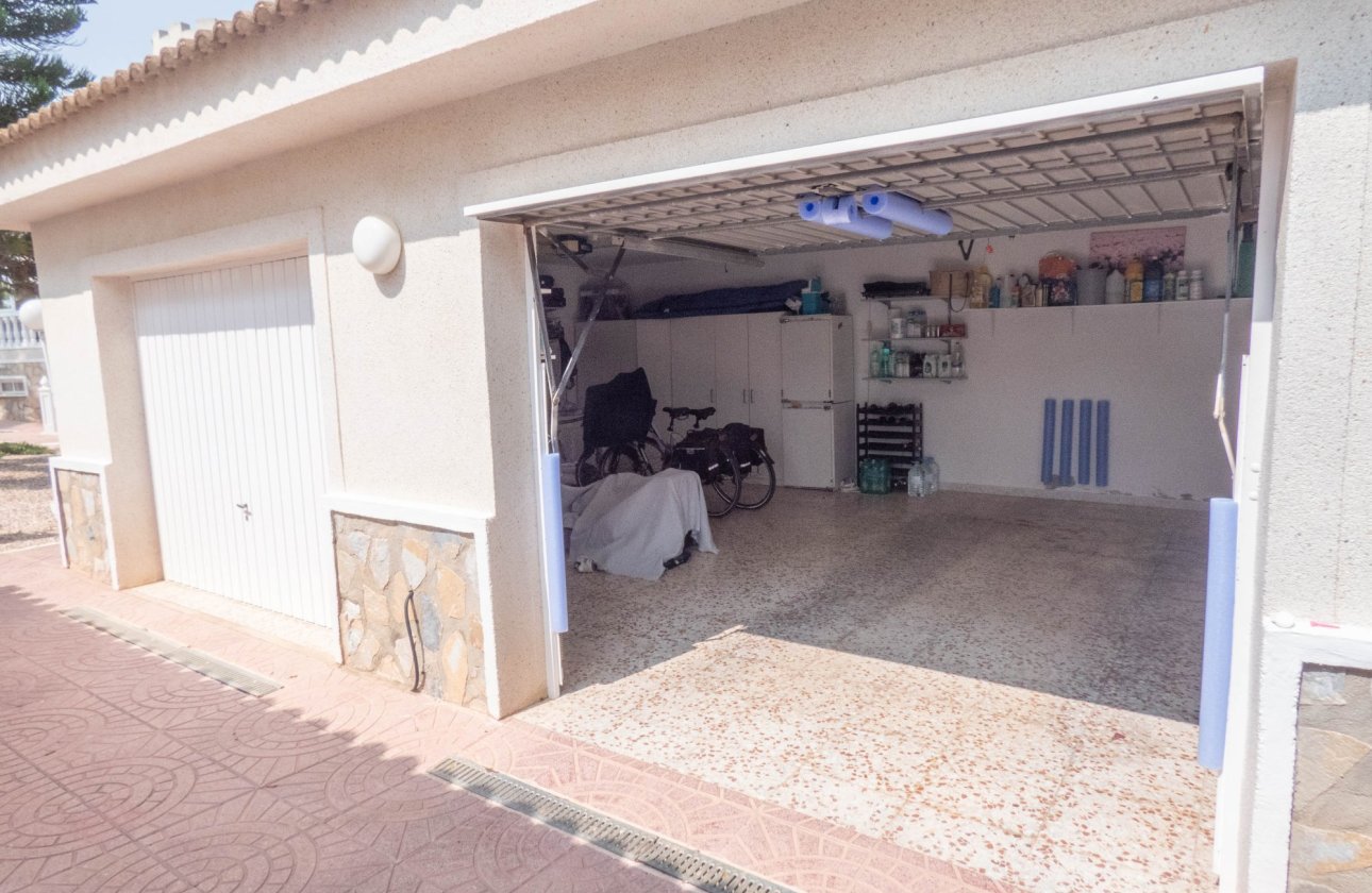 Herverkoop - Villa -
Ciudad Quesada - Costa Blanca