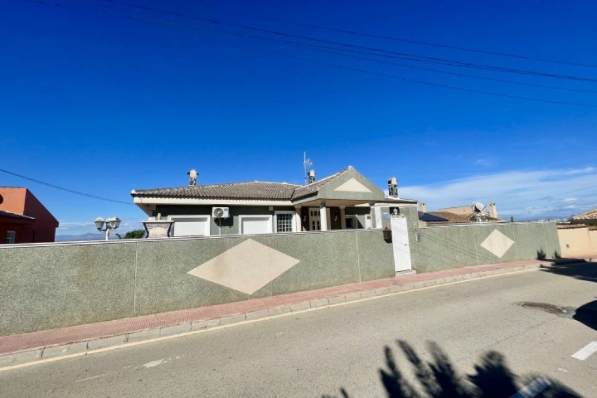 Herverkoop - Villa -
Ciudad Quesada - Costa Blanca