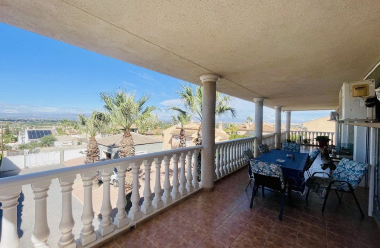 Herverkoop - Villa -
Ciudad Quesada - Costa Blanca