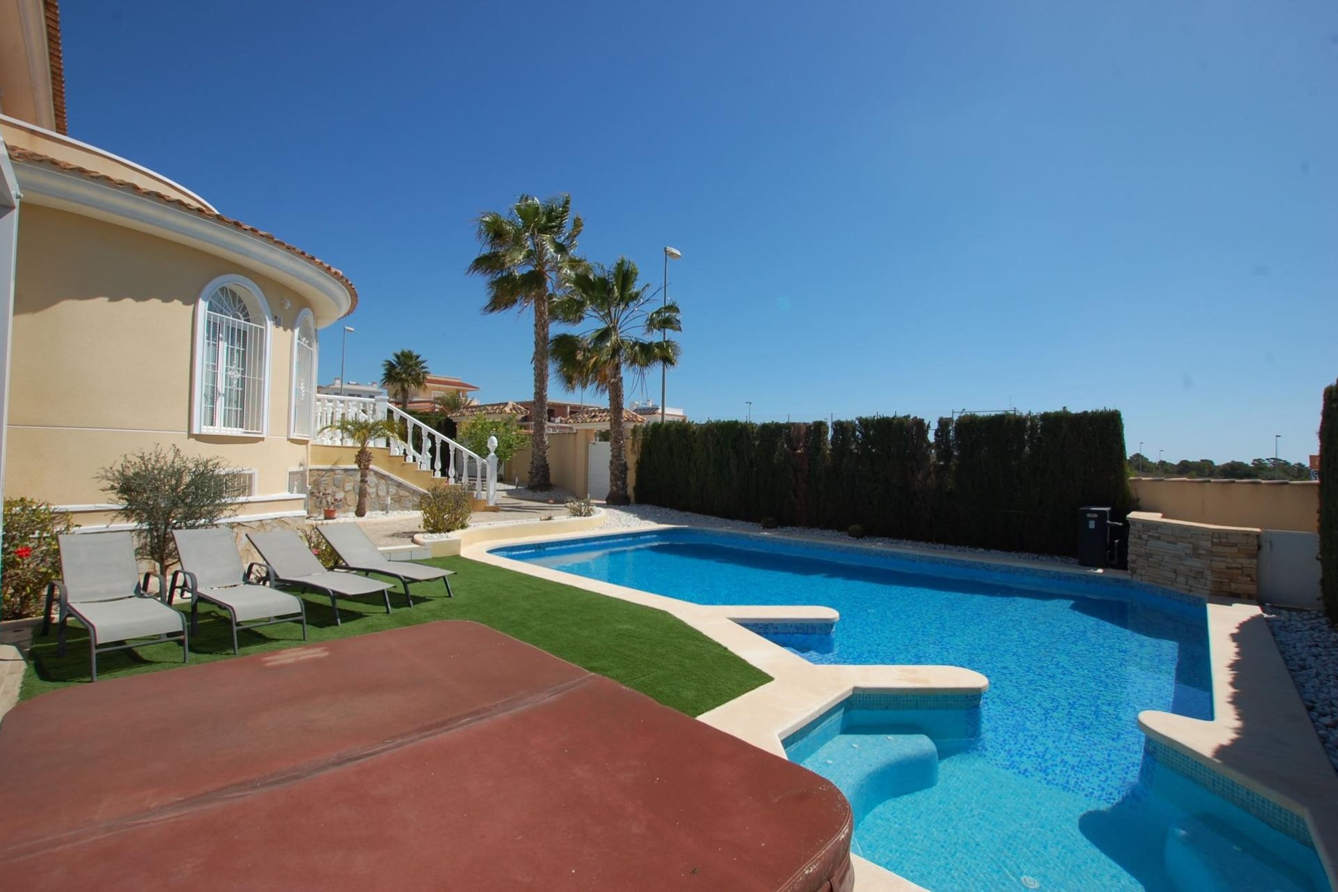 Herverkoop - Villa -
Ciudad Quesada - Costa Blanca