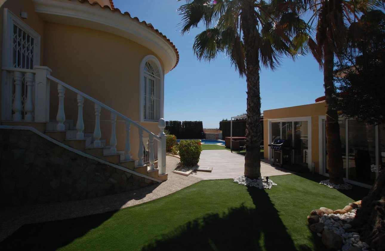 Herverkoop - Villa -
Ciudad Quesada - Costa Blanca