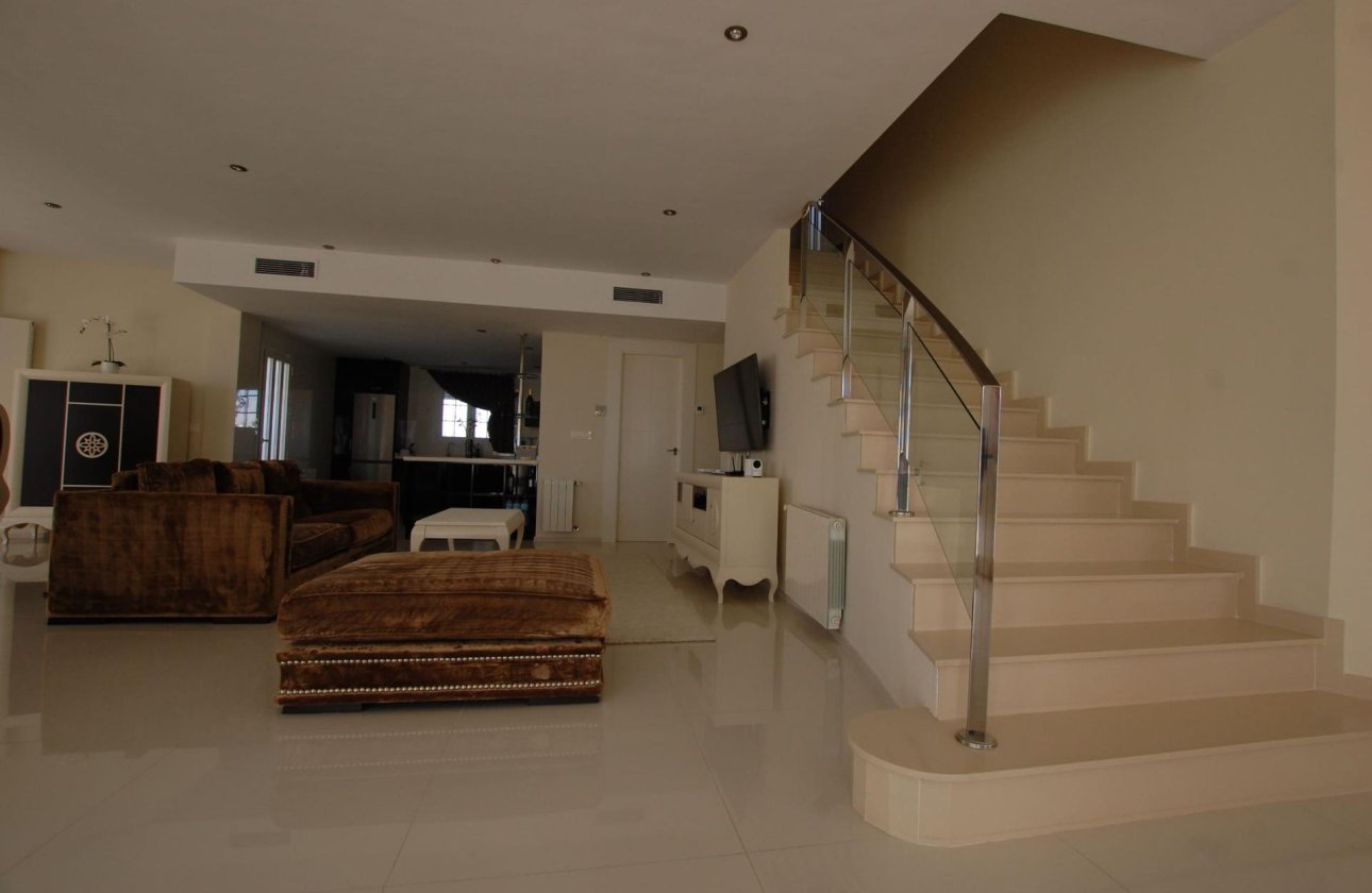 Herverkoop - Villa -
Ciudad Quesada - Costa Blanca