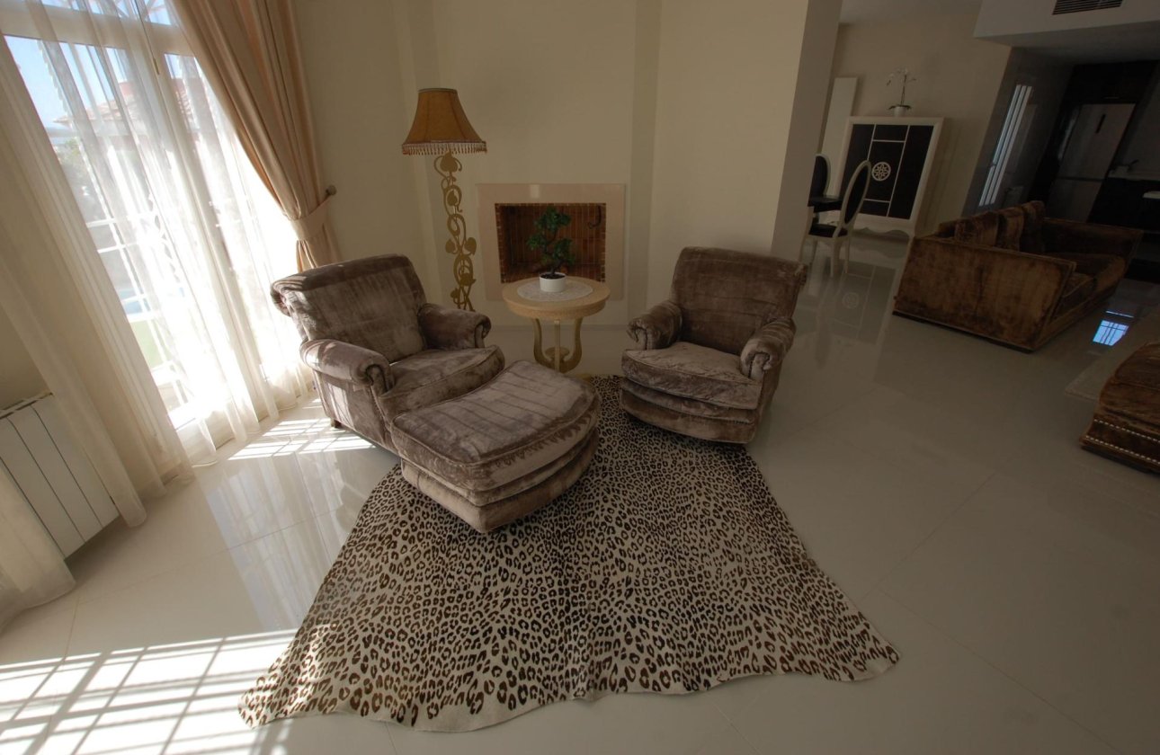 Herverkoop - Villa -
Ciudad Quesada - Costa Blanca