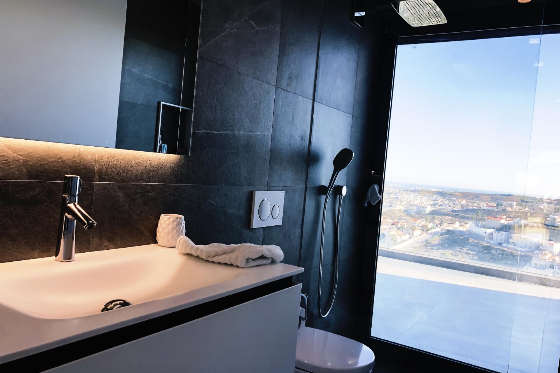 Herverkoop - Villa -
Ciudad Quesada - Costa Blanca