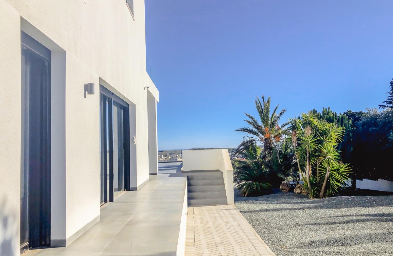 Herverkoop - Villa -
Ciudad Quesada - Costa Blanca