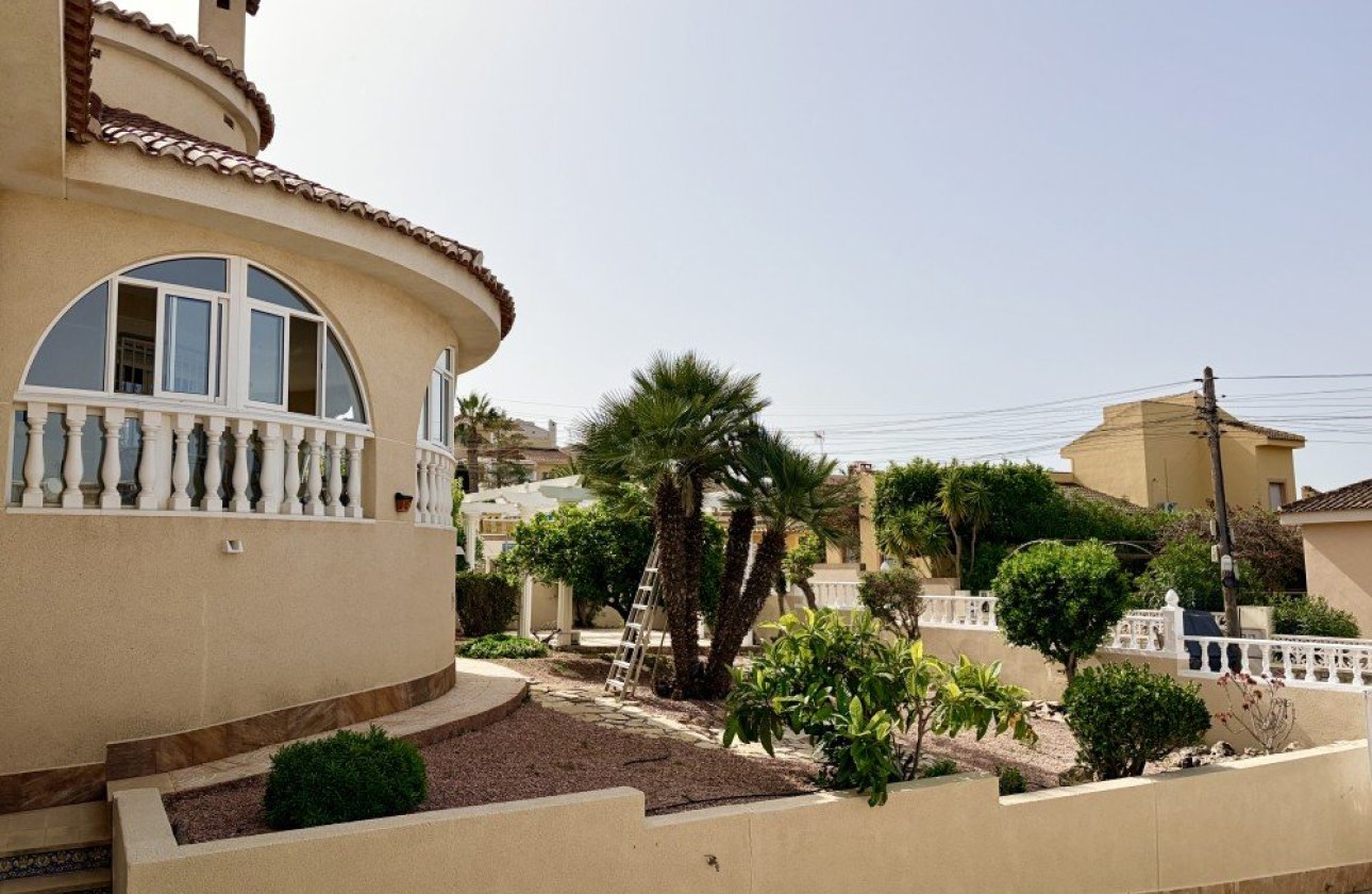 Herverkoop - Villa -
Ciudad Quesada - Costa Blanca