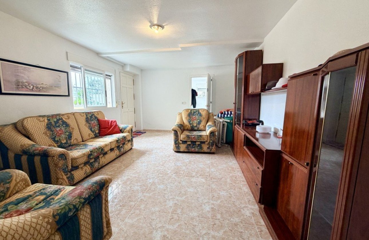 Herverkoop - Villa -
Ciudad Quesada - Costa Blanca