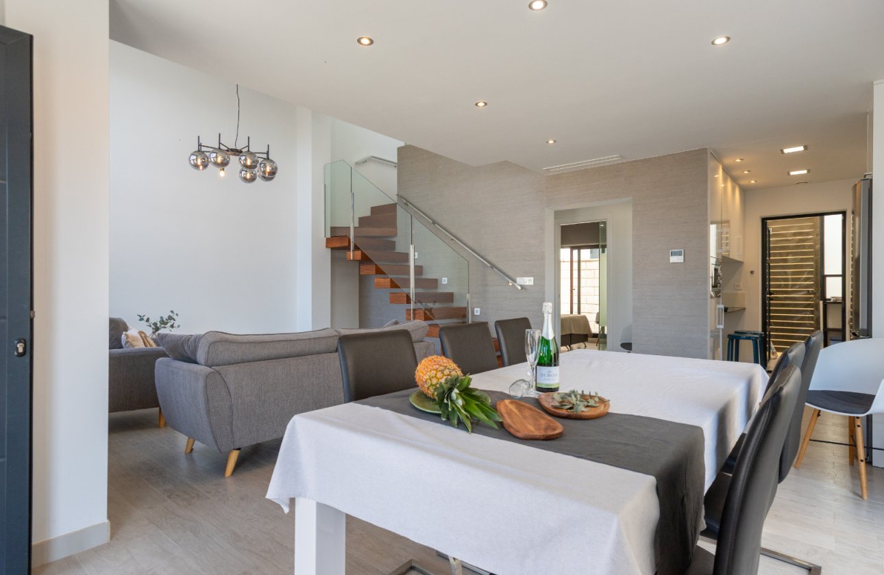 Herverkoop - Villa -
Ciudad Quesada - Costa Blanca