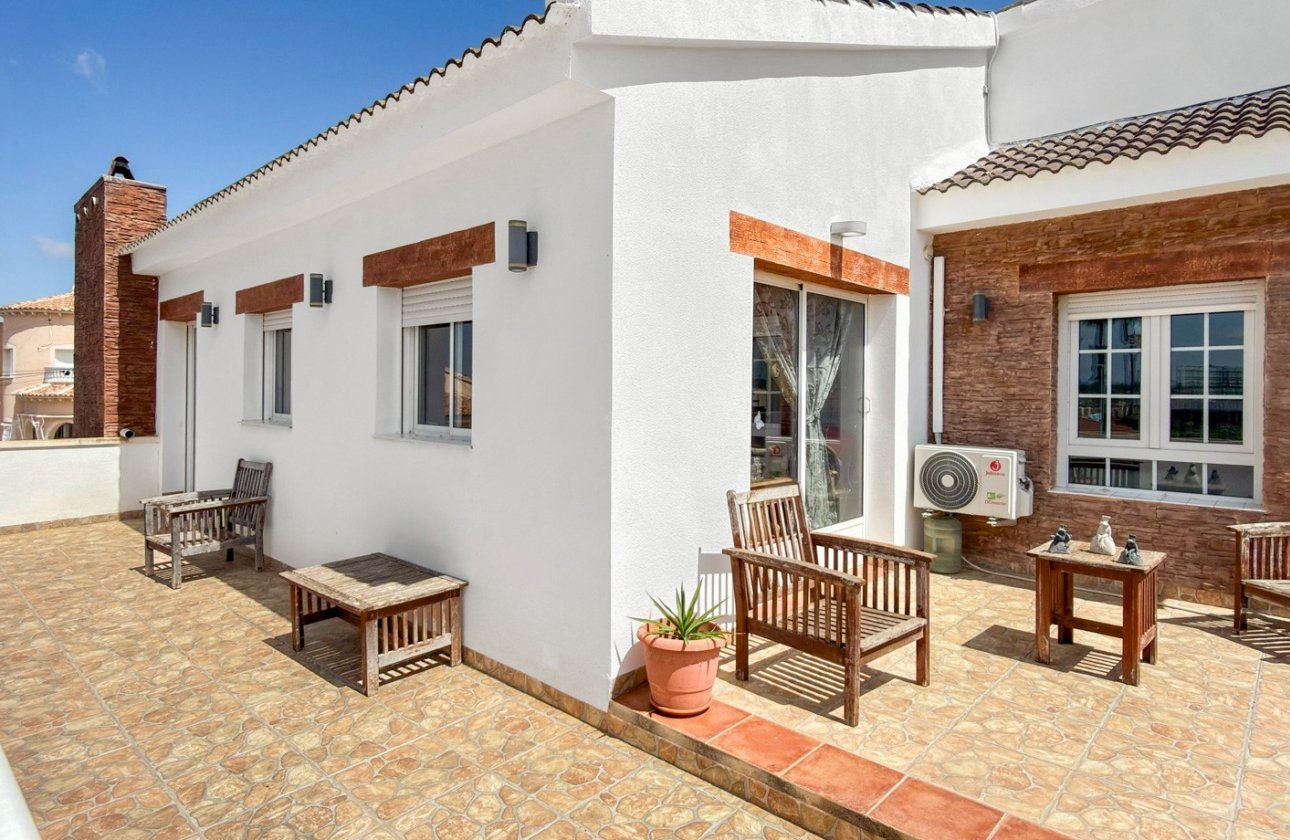 Herverkoop - Villa -
Ciudad Quesada - Costa Blanca