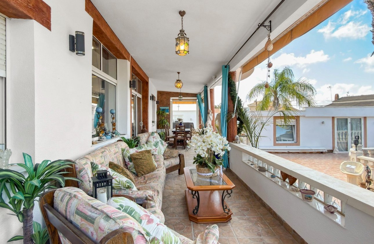 Herverkoop - Villa -
Ciudad Quesada - Costa Blanca