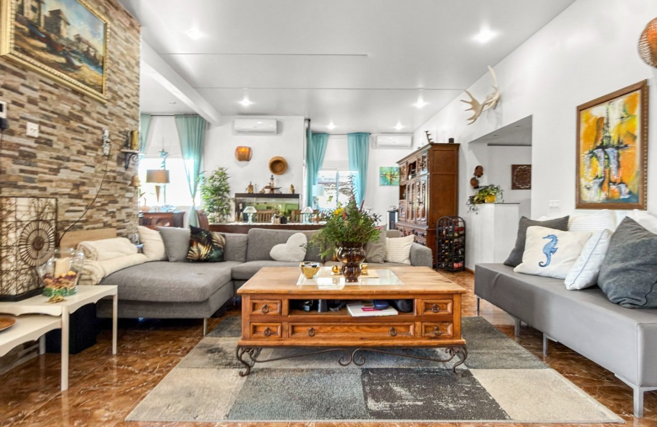 Herverkoop - Villa -
Ciudad Quesada - Costa Blanca