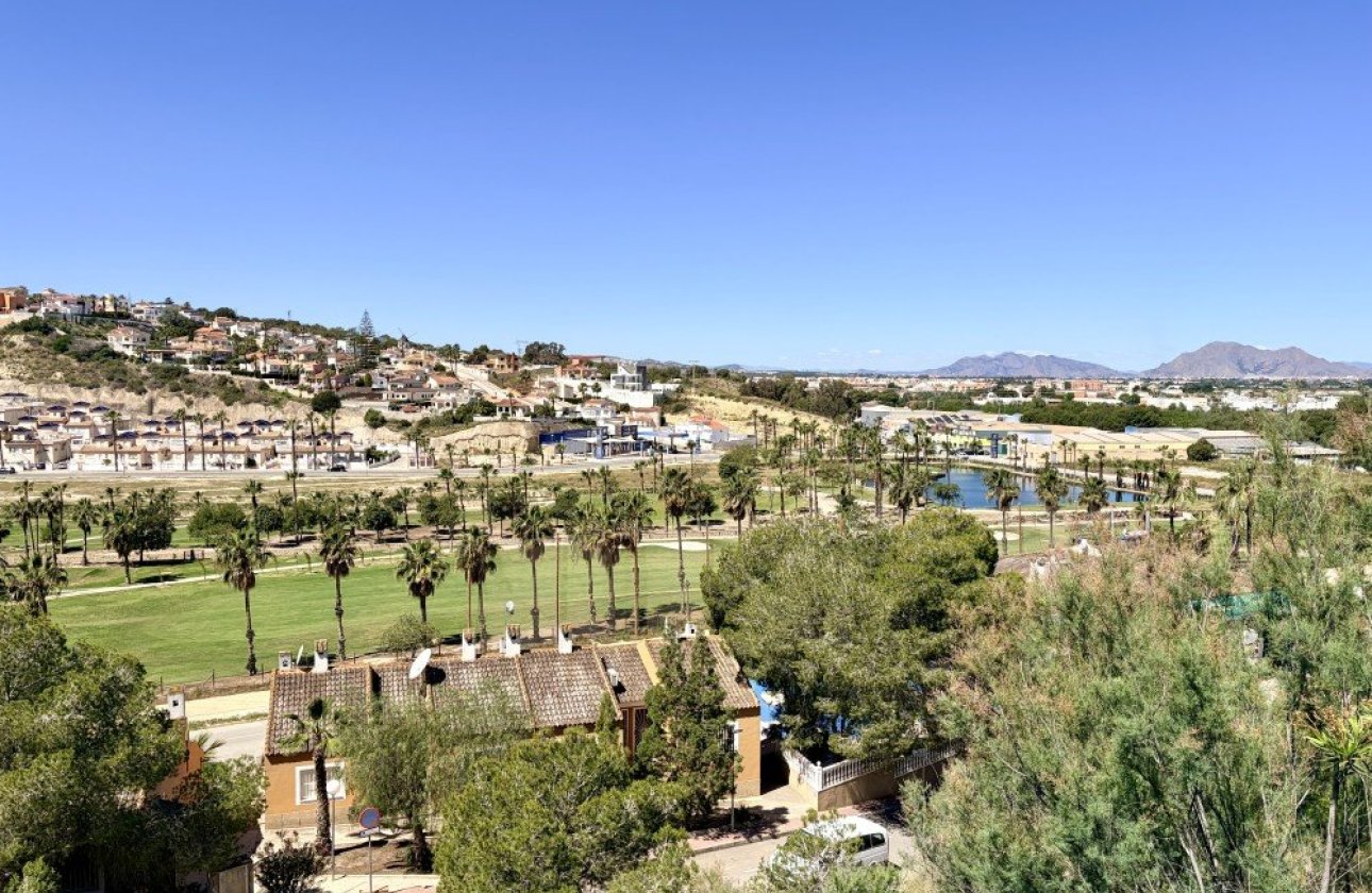 Herverkoop - Villa -
Ciudad Quesada - Costa Blanca
