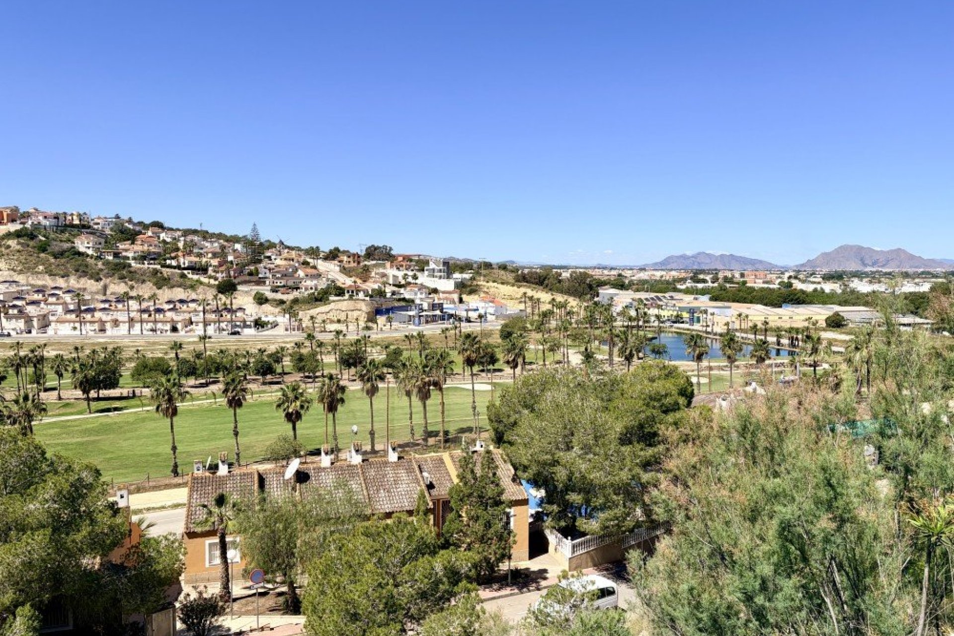 Herverkoop - Villa -
Ciudad Quesada - Costa Blanca
