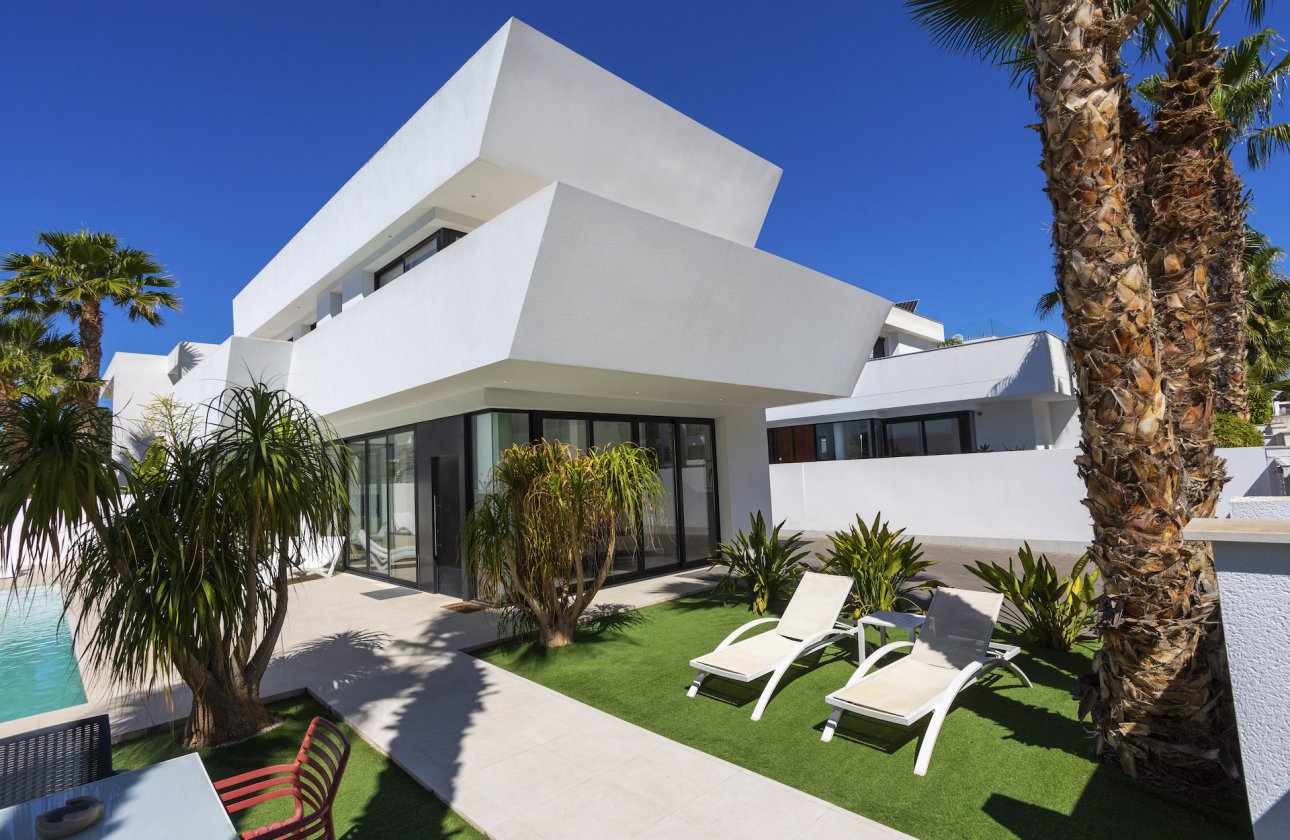 Herverkoop - Villa -
Ciudad Quesada - Costa Blanca