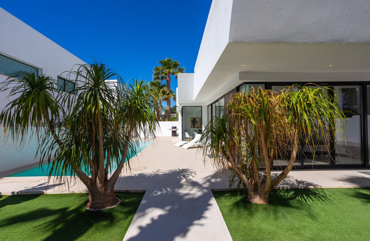 Herverkoop - Villa -
Ciudad Quesada - Costa Blanca