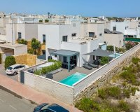 Herverkoop - Villa -
Ciudad Quesada - Costa Blanca