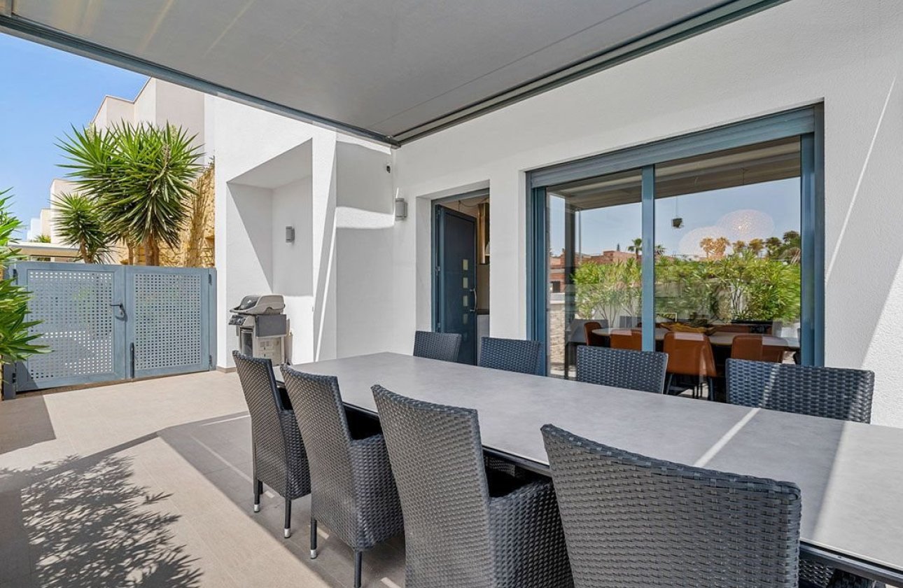 Herverkoop - Villa -
Ciudad Quesada - Costa Blanca