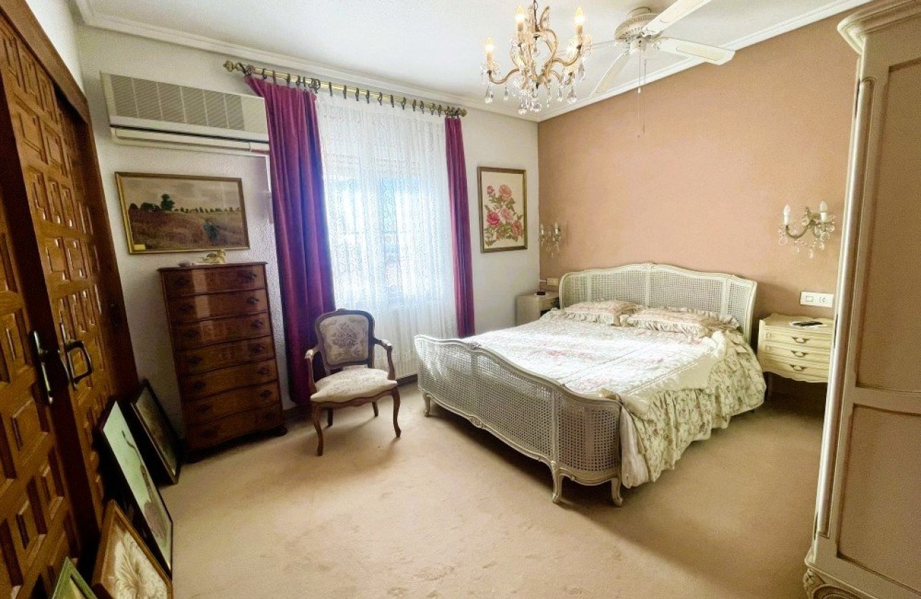 Herverkoop - Villa -
Ciudad Quesada - Costa Blanca