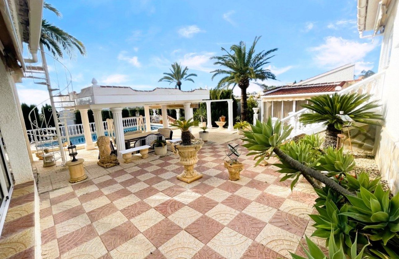 Herverkoop - Villa -
Ciudad Quesada - Costa Blanca