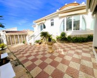 Herverkoop - Villa -
Ciudad Quesada - Costa Blanca