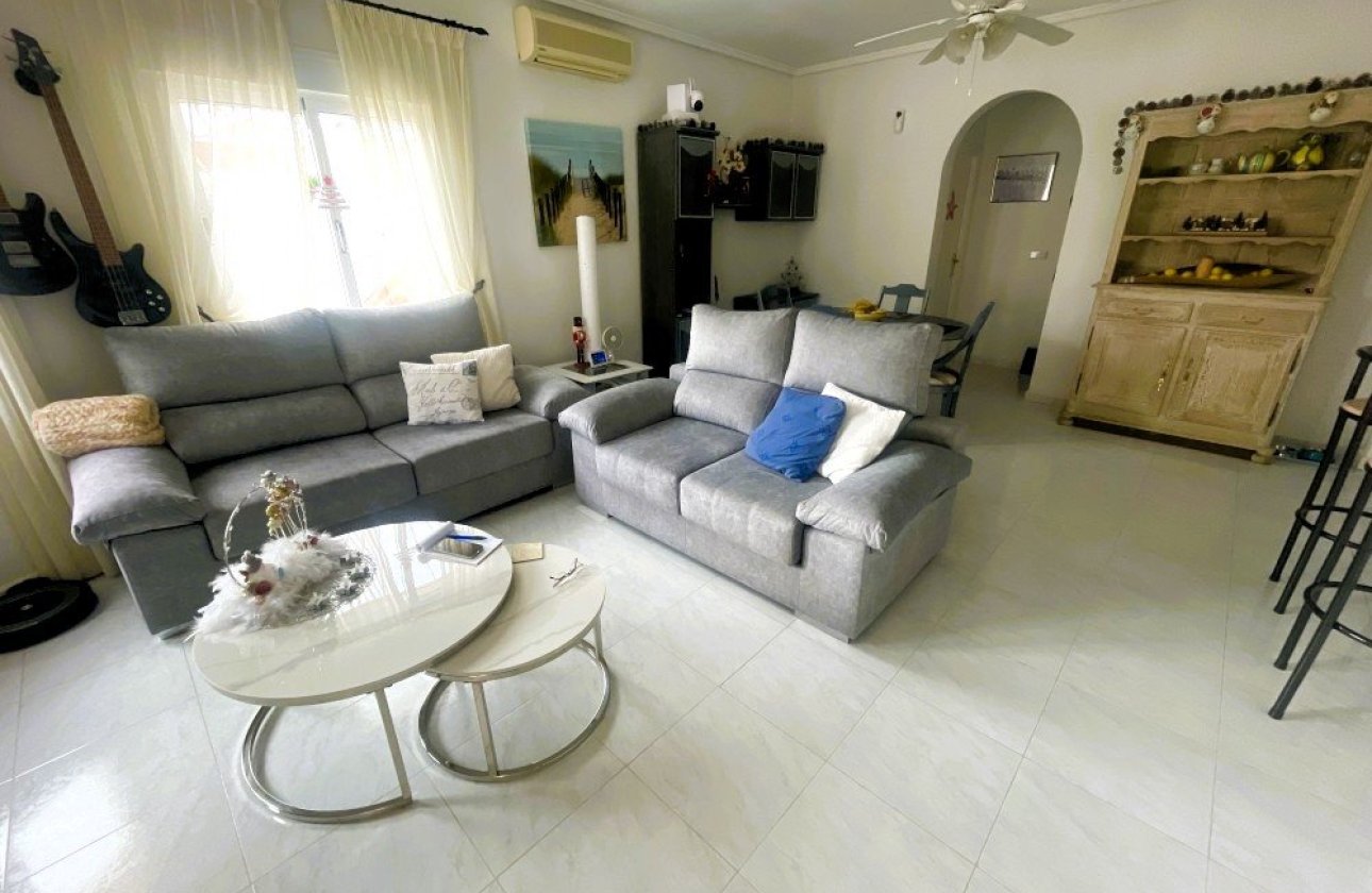 Herverkoop - Villa -
Ciudad Quesada - Costa Blanca