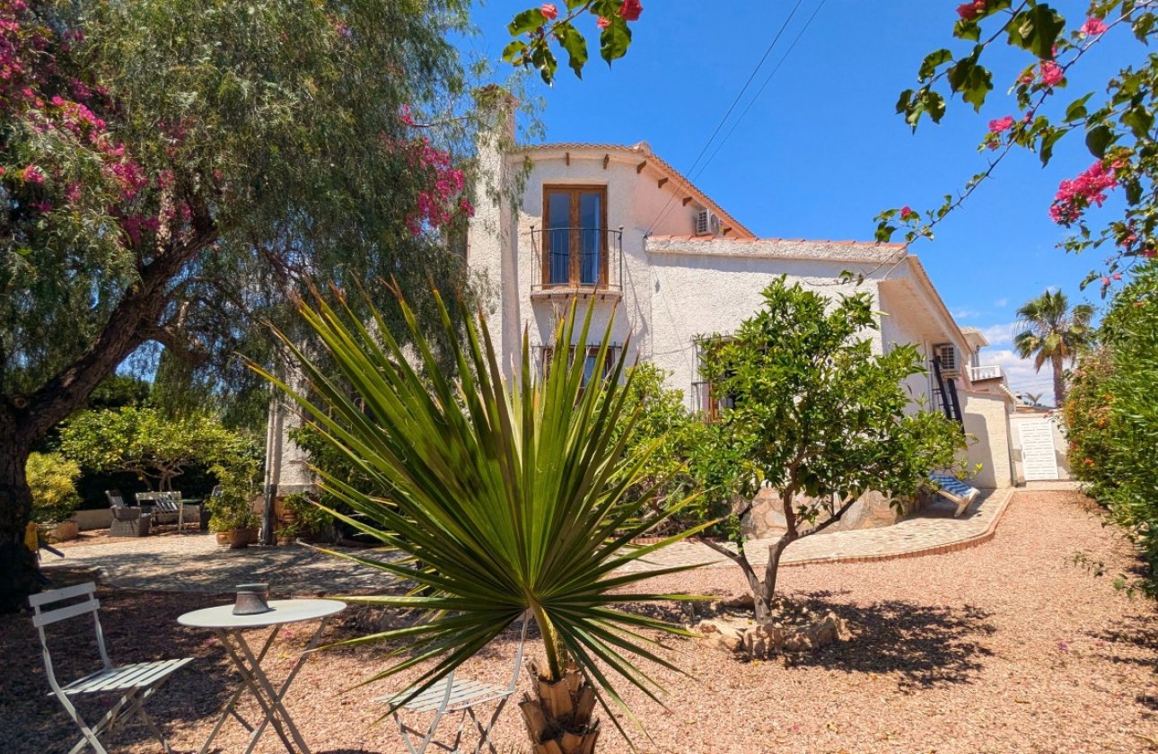 Herverkoop - Villa -
Ciudad Quesada - Costa Blanca