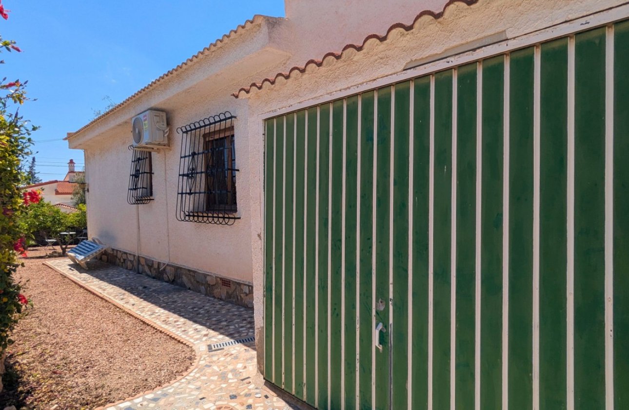 Herverkoop - Villa -
Ciudad Quesada - Costa Blanca