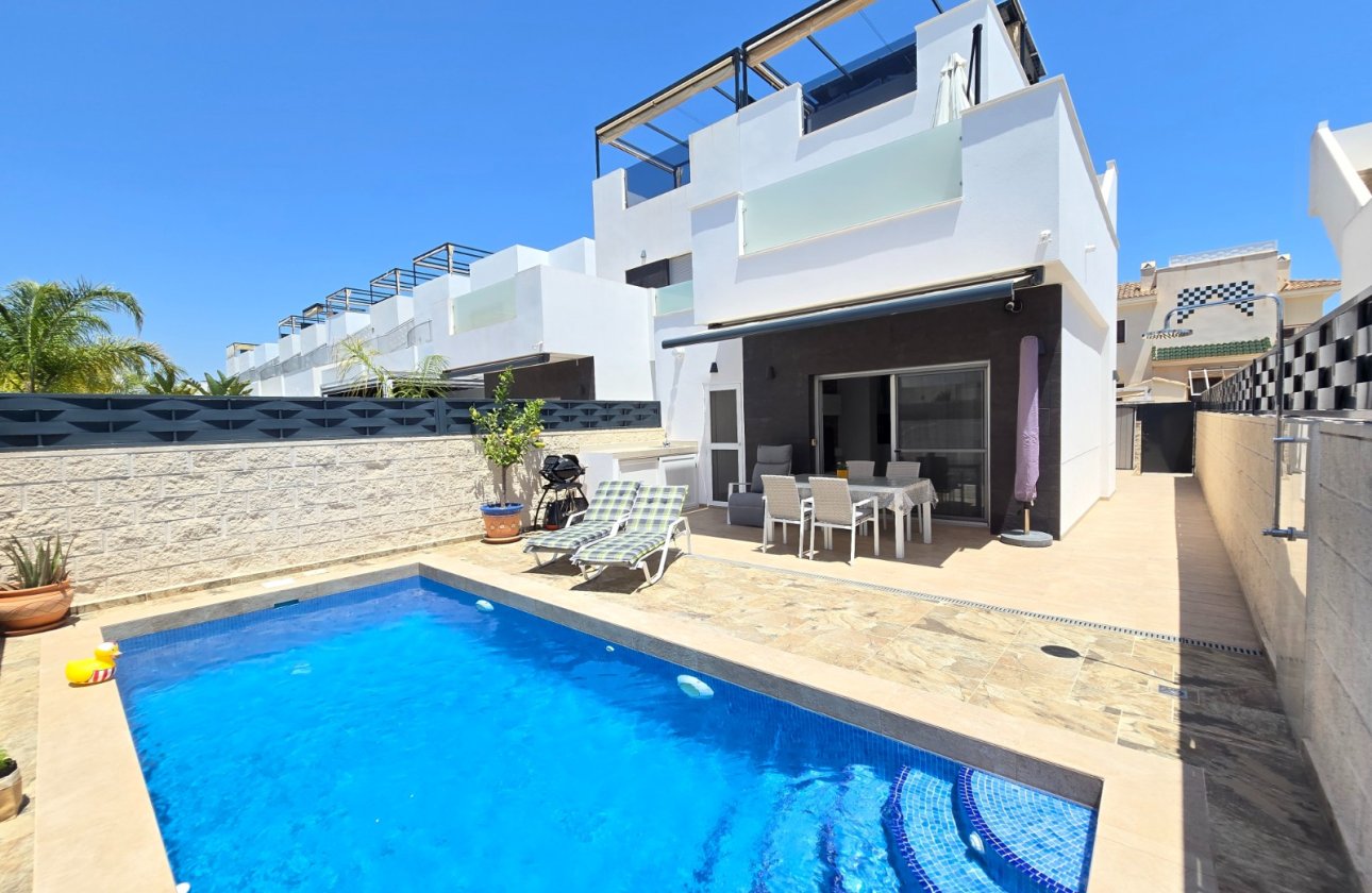 Herverkoop - Villa -
Ciudad Quesada - Costa Blanca