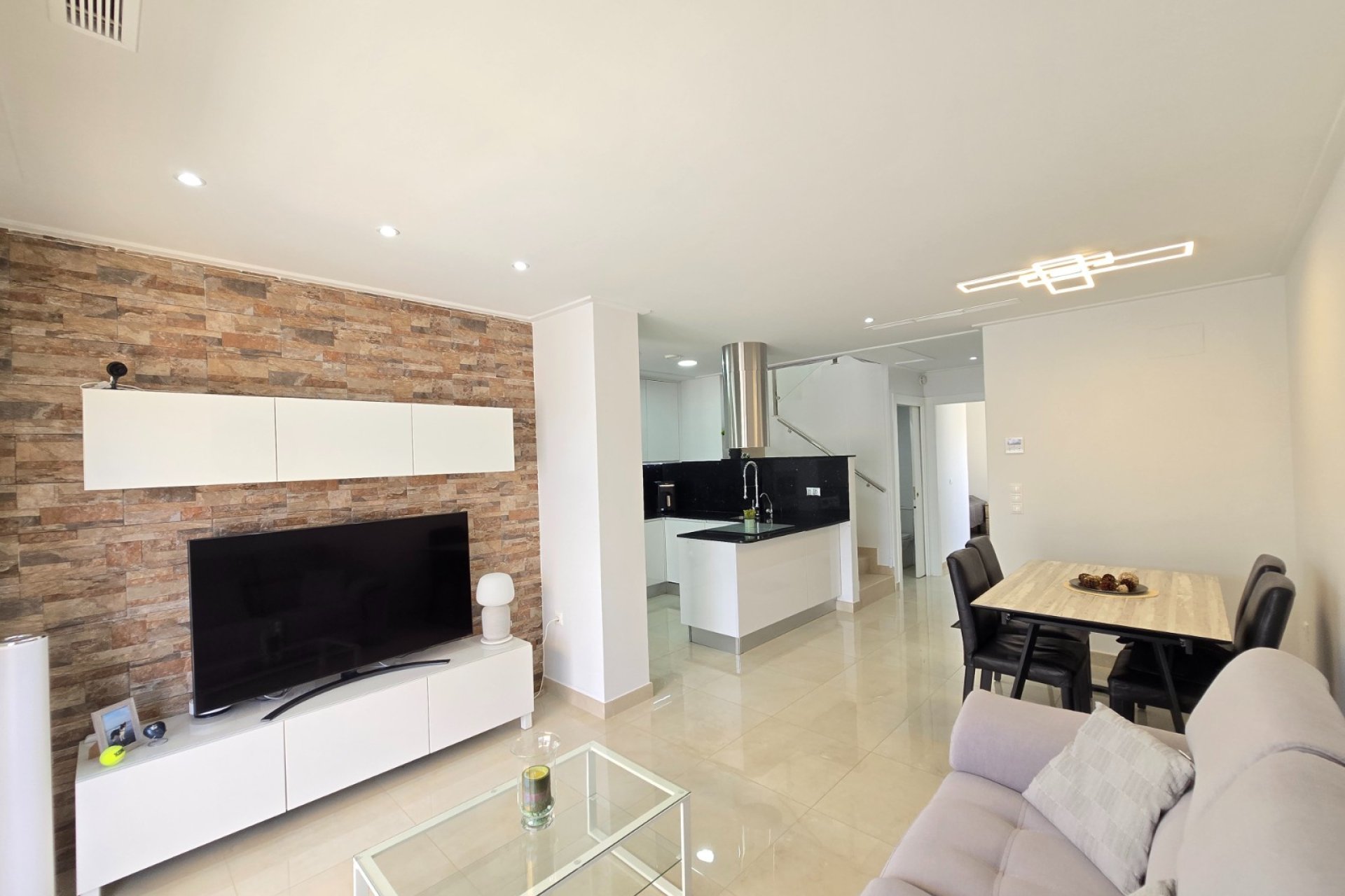 Herverkoop - Villa -
Ciudad Quesada - Costa Blanca