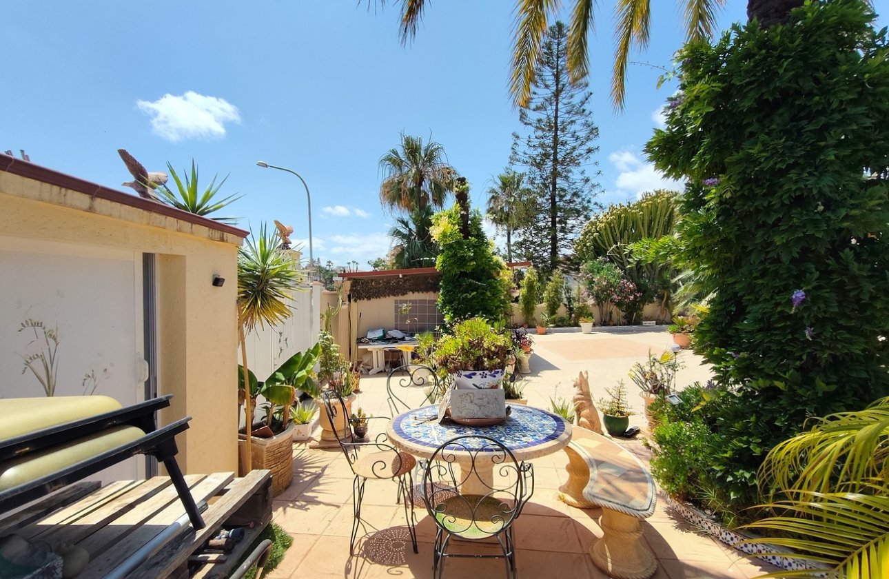 Herverkoop - Villa -
Ciudad Quesada - Costa Blanca