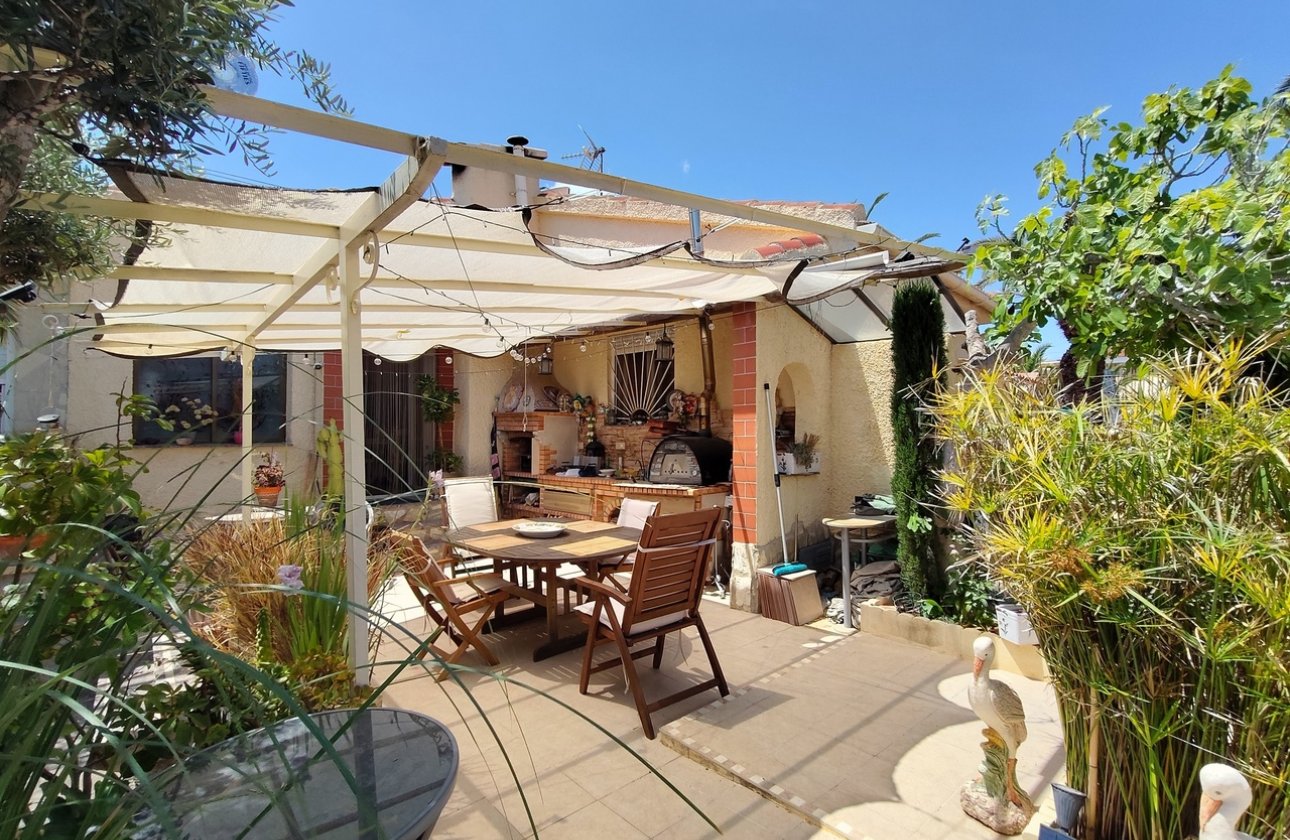 Herverkoop - Villa -
Ciudad Quesada - Costa Blanca