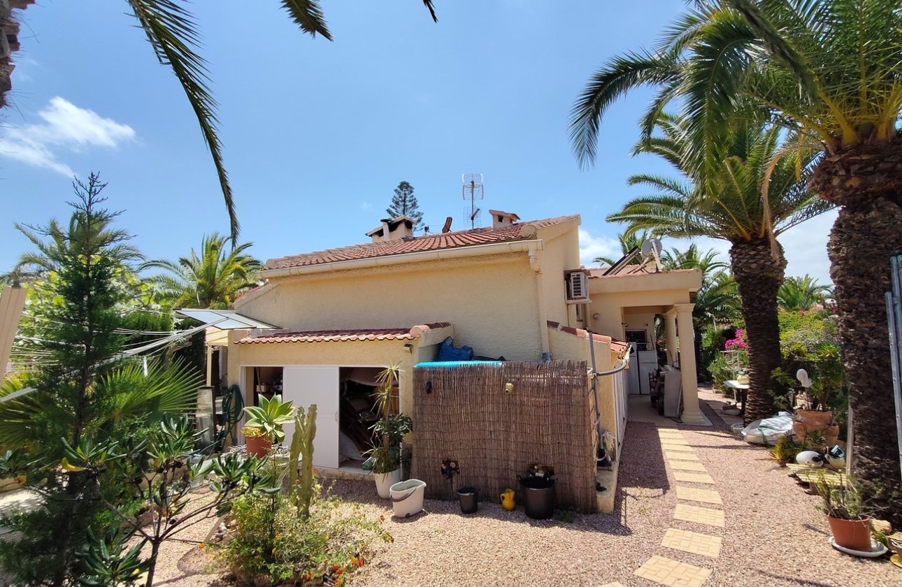 Herverkoop - Villa -
Ciudad Quesada - Costa Blanca