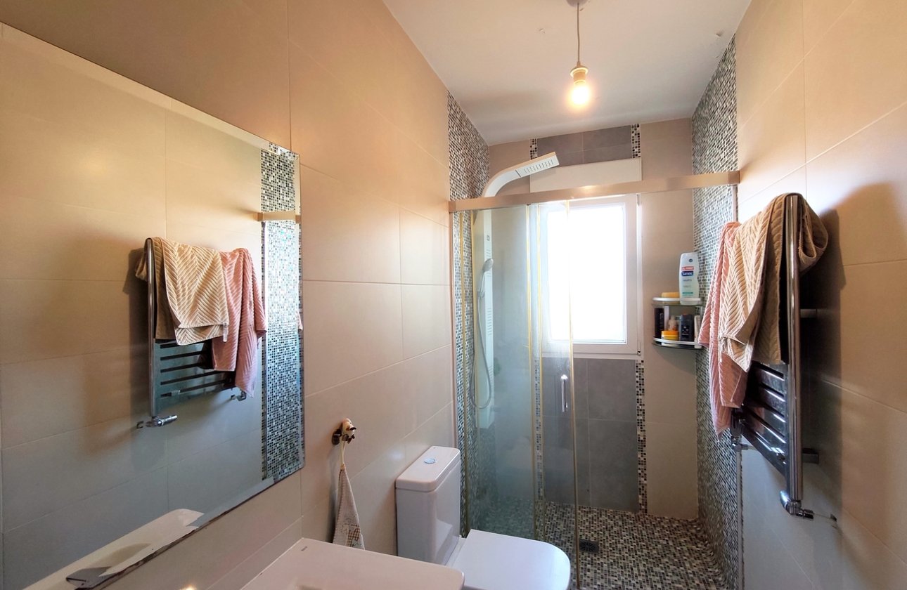 Herverkoop - Villa -
Ciudad Quesada - Costa Blanca